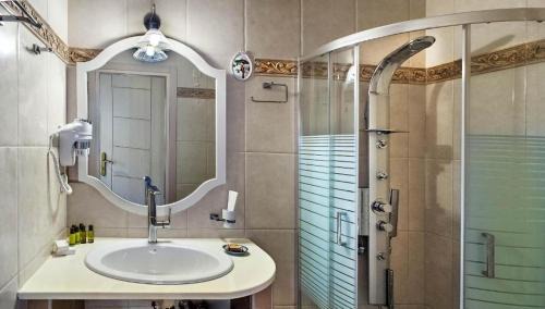Ano Pedina Casa | Gioraldi Art Hotel