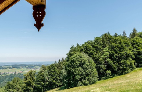 Frasdorf Apartamento | Gipfelglück-chalet-suite mit 60qm, Schlafzimmer, Wohnraum mit Küche und Bad mit Sauna