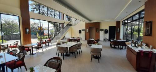 Silang Junction South Cama Y Desayuno | Girasol Tagaytay
