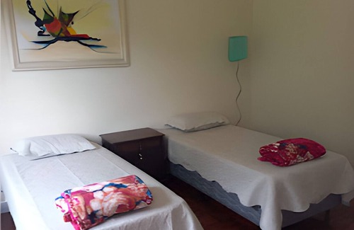 Sao Paulo Casa | Girassol room - suite type - Near Metro Butantã.