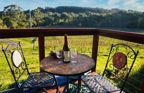Gisborne Cabaña | Gisborne Peak Winery - Cottages - Vineyard Stay Macedon Ranges