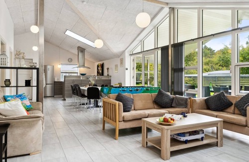 Hoeve Strand Casa | "Gisl" - 1.3km from the sea by Interhome