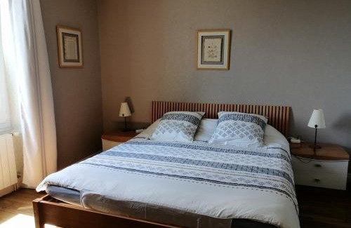 Saint-Jory-de-Chalais Casa | Gite à la ferme