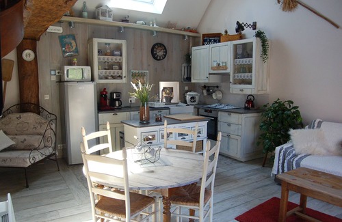 Menil-Hubert-sur-Orne Casa | Casa rural 3 orejas ROCHE D'OETRE Norman Suiza 'The Little Goose'