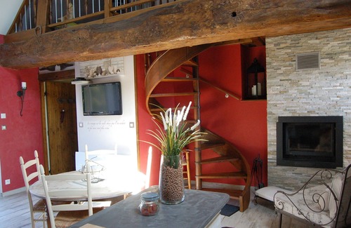 Menil-Hubert-sur-Orne Casa | Casa rural 3 orejas ROCHE D'OETRE Norman Suiza 'The Little Goose'