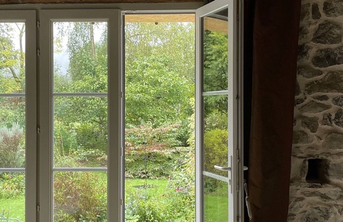 Sainte-Colome Apartamento | Gîte Asaliah in the heart of the mountains