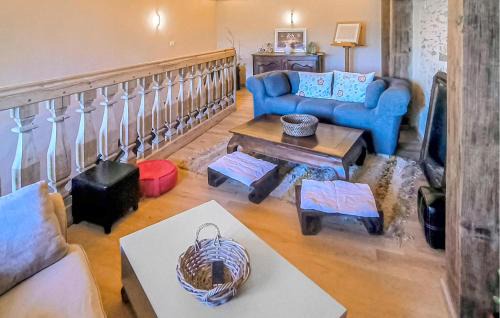 Parennes Casa | Gite Avec Piscine
