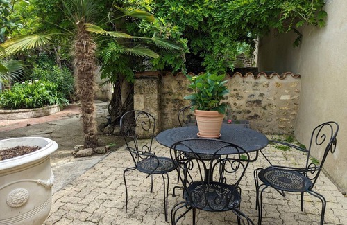Bazac Cabaña | Gite Bazac, 6 bedrooms, 11 persons
