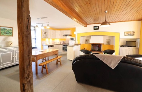 Besse Cabaña | Gite Besse, 4 bedrooms, 6 persons