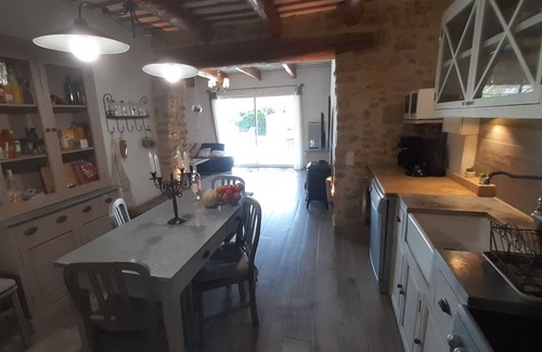 Courthezon Cabaña | Entre Avignon y Orange cabaña provenzal con piscina privada para 5 personas.