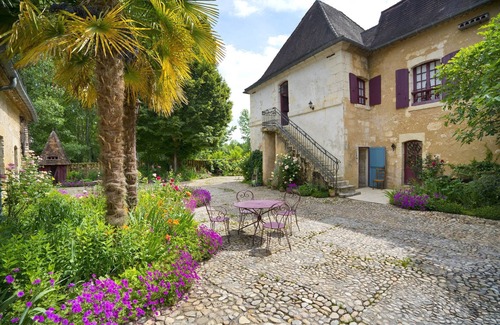 Villamblard Casa | Gite Bleu, 2 room apartment located on the ground floor