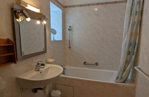 Bonnes Cabaña | Casa rural Bonnes, 4 dormitorios, 12 personas