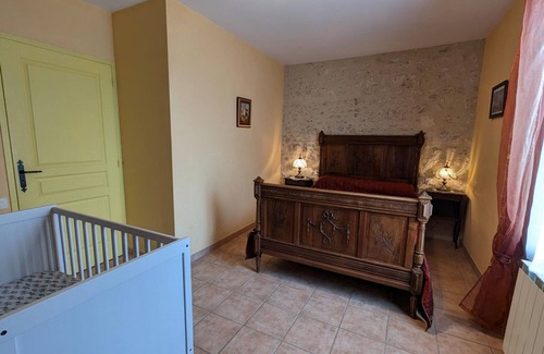 Bonnes Cabaña | Casa rural Bonnes, 4 dormitorios, 12 personas