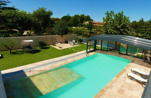 L'Isle-sur-la-Sorgue Cabaña | Gite bord de Sorgue - 4 personas - Piscina cubierta climatizada - 2 terrazas