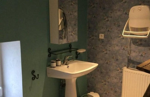 Dournazac Casa | Gite Chaleureux au Centre Bourg