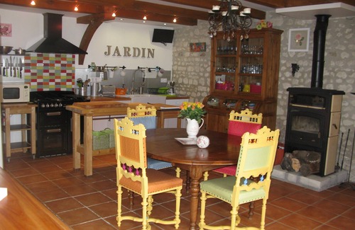 Theneuil Casa | CASA RURAL 4 **** climatizada y SPA