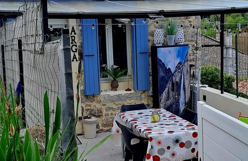 La Souche Casa | Gite D'arga 4 à 6 Pers Avec vue sur la Montagne, 5 min à Pied D'un Plan D'eau