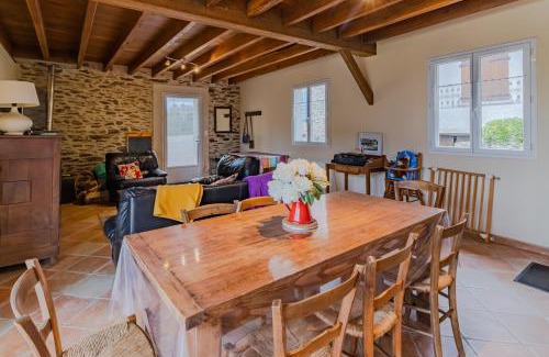Saint-Jory-de-Chalais Casa | Gite de charme, idéal pour 4