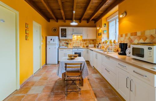 Saint-Jory-de-Chalais Casa | Gite de charme, idéal pour 4