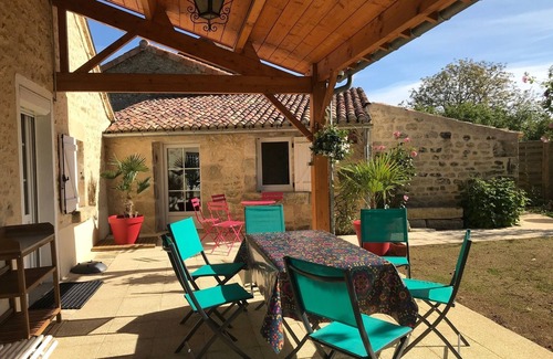 Lavoux Villa | CASA CON ENCANTO 3 estrellas, capacidad para 6 personas cerca de Futuroscope, Vienne, FRANCIA