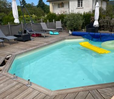 Saint-Leon-sur-Vezere Casa | gite de la croix