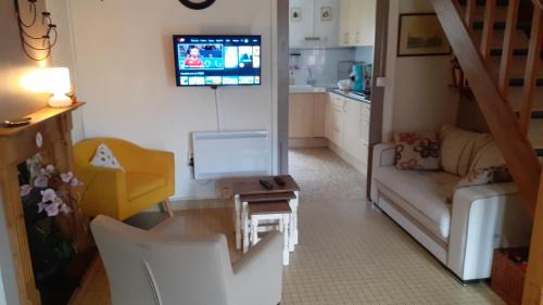 Lucy-sur-Cure Casa | Gite de Sarah