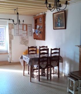 Lucy-sur-Cure Casa | Gite de Sarah