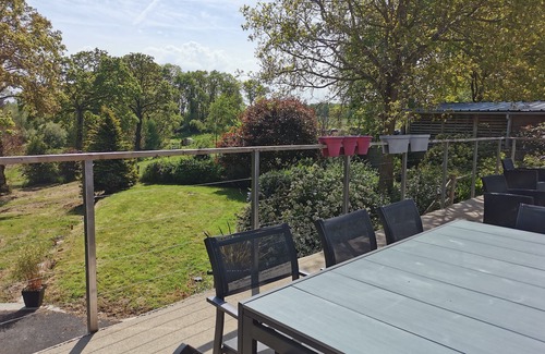 Saint-Pever Casa | GITE des GRANDS CHENES, Mar y campo