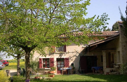 Livron-sur-Drome Casa | Gîte des Moutiers, en el campo en una antigua granja reformada