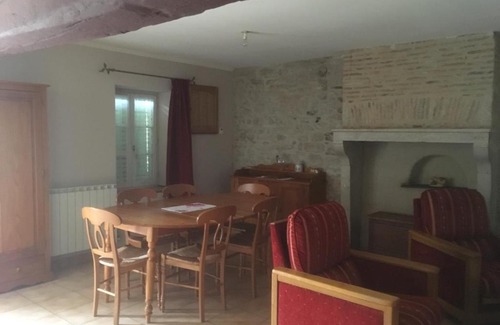Saint-Pierre-le-Moutier Casa | Gite des Perrieres