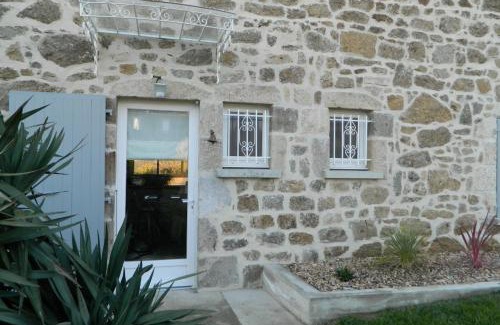 Colombier-le-Cardinal Casa | Gite des Perrines