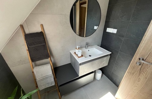 Bischoffsheim Casa | Gite des rossignols near Obernai sleeps 4 with large terrace.
