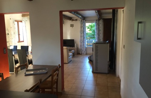 Malaucene Cabaña | Gîte d Elena Una encantadora casa de campo con piscina privada a los pies del Mont Ventoux