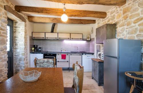 Saint-Sauveur-de-Cruzieres Casa | Gite Figuier et Vignes