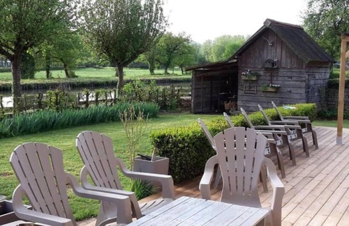 Armes Casa | Gîte familial - On the banks of the Nivernais Canal