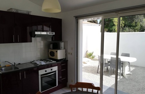 Rivedoux-Plage Cabaña | Casa rural para 2/4 personas, una habitación doble, un altillo, patio