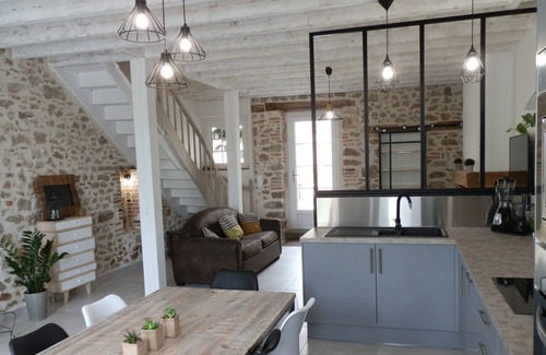Mauleon Casa | Casa rural para 6 a 8 personas, todas renovadas con jacuzzi, a 20 minutos de puy du fou