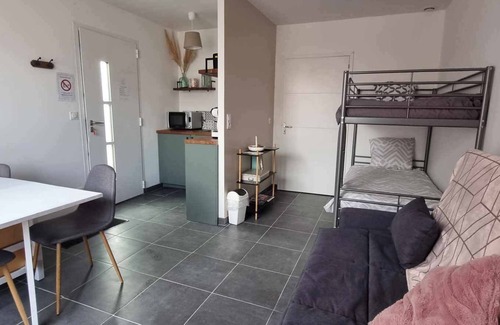 Saint-Savin Cama Y Desayuno | Gite for 8 to 12 people with heated indoor pool