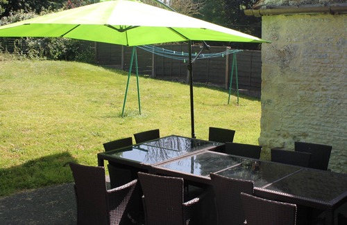 Fresne-la-Mere Casa | Gîte Fournil for 9 to 11 people close to the Suisse Normande!
