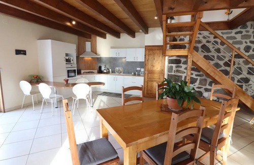 Saint-Cirgues-de-Jordanne Cabaña | Gite Saint-Cirgues-de-Jordanne, 2 bedrooms, 4 persons
