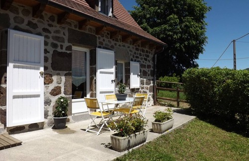 Saint-Cirgues-de-Jordanne Cabaña | Gite Saint-Cirgues-de-Jordanne, 2 bedrooms, 4 persons
