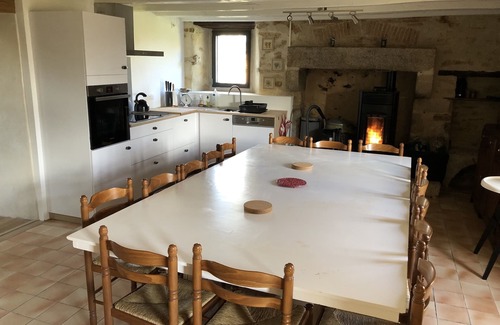 La Ferriere-en-Parthenay Cabaña | Alojamiento para grupos en una antigua granja de Poitevin con piscina.