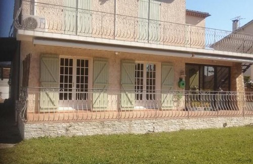 Aubagne Casa | GITE HISTOIRE DE FAMILLE