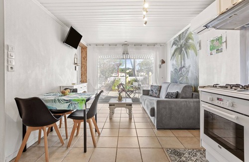 Vidauban Casa | Gîte Hubert con piscina compartida, Wi-Fi y aire acondicionado