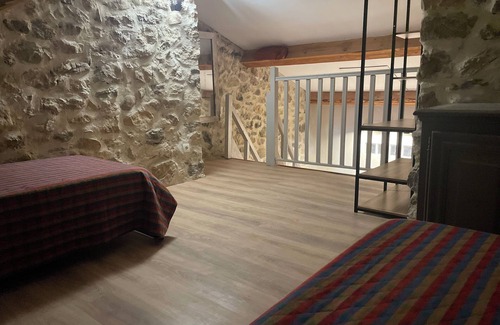 Le Castellet Otro | Gîte in a paradise setting with private pool