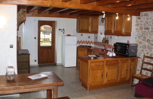 Ozon Cabaña | Casa rural en Ardeche norte con vistas al Ródano con piscina climatizada, 3 estrellas