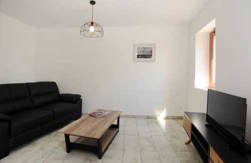 Montesquieu-des-Alberes Casa | Casa rural en el corazón de los viñedos.