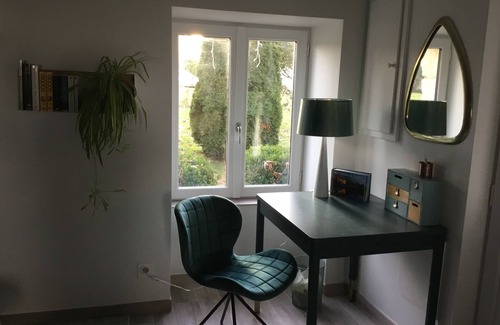 Saint-Martin-des-Bois Casa | Gite in the Loir valley, comfort, calm and pleasure in a 15th-century manor house