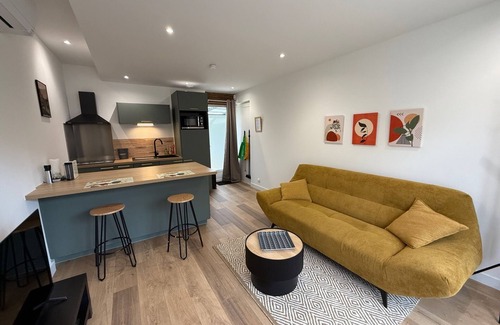 Lacropte Casa | Gîte in the Dordogne in a peaceful green setting, ideal for a couple