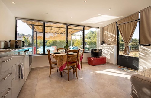 Pernes-les-Fontaines Casa | Acogedoras cabañas en Provenza con piscina en propiedad de 3000 m2.